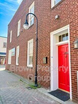 123 Anderson St in Fayetteville, NC - Building Photo