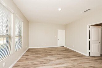 1930 Jasmine Dr in Lancaster, TX - Building Photo - Building Photo