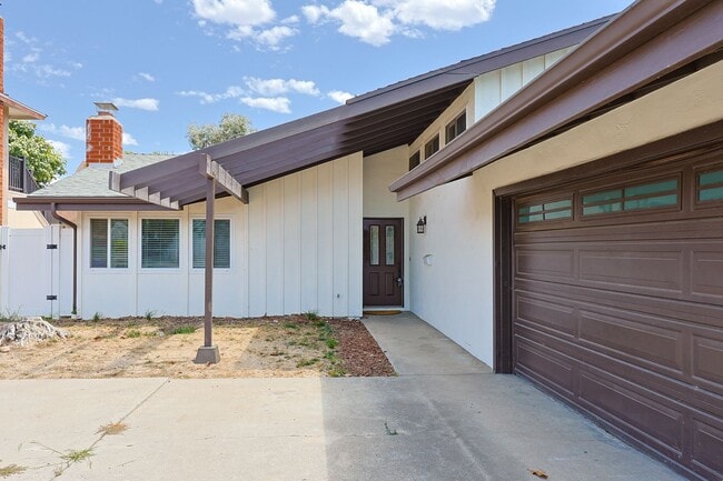 6239 Cowles Mountain Blvd in San Diego, CA - Building Photo - Building Photo