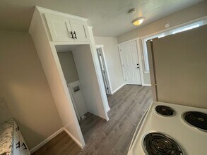 716 S 10th St in Chickasha, OK - Building Photo - Building Photo