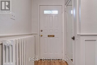 2 Aldbury Gardens in Toronto, ON - Building Photo - Building Photo