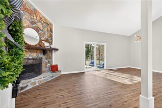 4933 Dana Dr NE in Kennesaw, GA - Building Photo - Building Photo