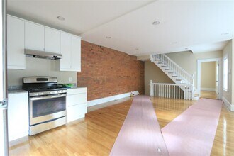 18 Chandler St, Unit #2 in Somerville, MA - Building Photo - Building Photo