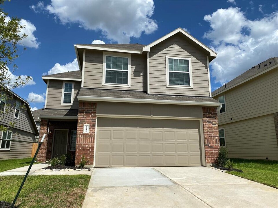 4442 Stephanie Park Ln. in Conroe, TX - Building Photo
