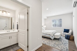 East Town Crossing in Puyallup, WA - Building Photo - Building Photo