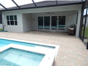 11331 Jacaranda Dr in Naples, FL - Foto de edificio - Building Photo