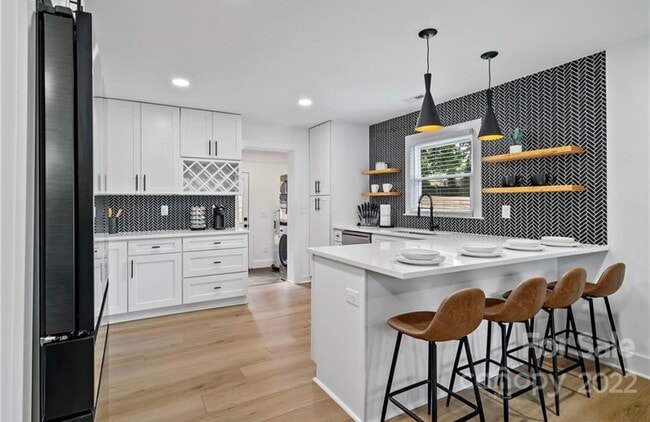 3709 Sargeant Dr in Charlotte, NC - Building Photo - Building Photo