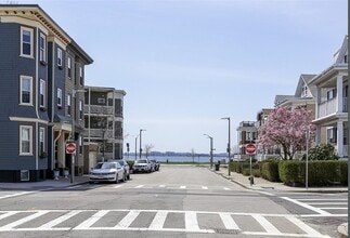 199 N St, Unit 1 in Boston, MA - Building Photo - Building Photo