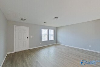 112 Belle Haven Dr in Owens Cross Roads, AL - Foto de edificio - Building Photo