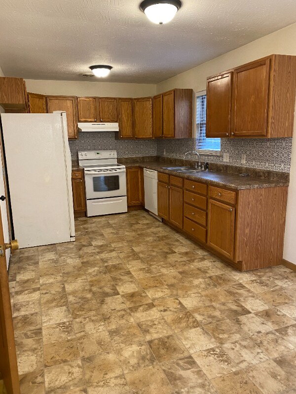 9013 Northgate Dr-Unit -2 in Cambridge, OH - Building Photo - Building Photo