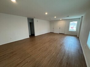 3111 Stotesbery Dr in Conroe, TX - Building Photo - Building Photo