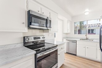 4154 Via Andorra in Santa Barbara, CA - Building Photo - Building Photo