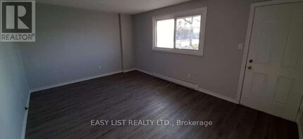10 Gilbert St in Belleville, ON - Building Photo - Building Photo