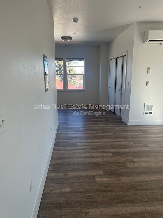 1510 SW Juniper Ave in Redmond, OR - Building Photo - Building Photo