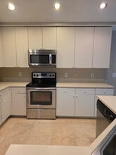 1350 NW 143rd Ave in Pembroke Pines, FL - Building Photo - Building Photo