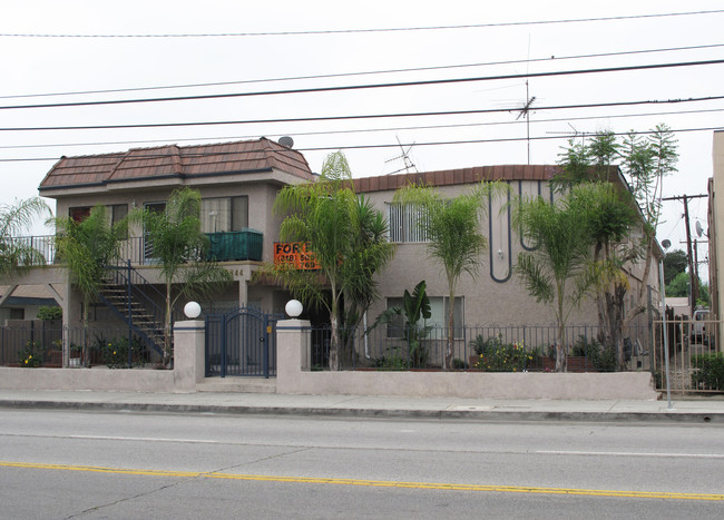 10844 Oxnard St in North Hollywood, CA - Building Photo - Building Photo