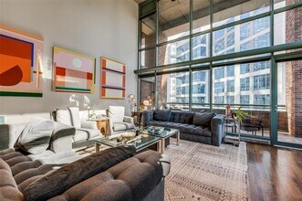 1999 McKinney Ave in Dallas, TX - Building Photo - Building Photo