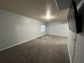 6913 Sierra Meadows Dr in Colorado Springs, CO - Building Photo - Building Photo