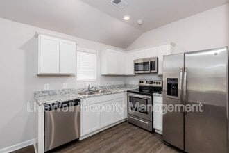 60 Jonathan Dr in Odenville, AL - Building Photo - Building Photo