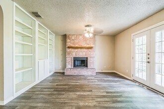 7427 Legend Point Dr in San Antonio, TX - Building Photo - Building Photo