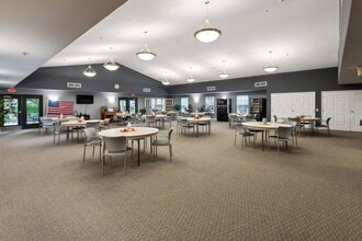 Wellington Village in Hilliard, OH - Foto de edificio - Building Photo