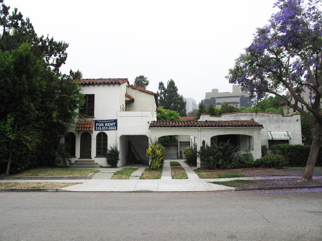 8702 Rosewood Ave in West Hollywood, CA - Building Photo - Building Photo