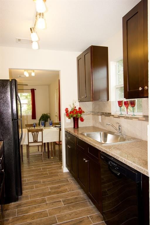 2100 E Stassney Ln in Austin, TX - Building Photo - Building Photo