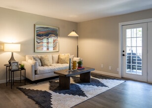Highpoint Creek Apartments in Oklahoma City, OK - Foto de edificio - Building Photo