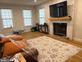 1 Haymarket Ln in Bryn Mawr, PA - Building Photo