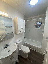 100-102 S Lewis St in Saline, MI - Building Photo - Building Photo