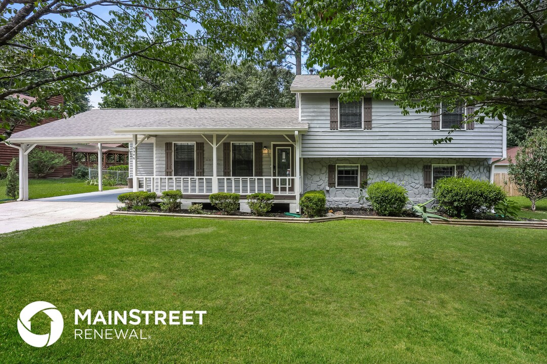 5946 Twilight Trail in Morrow, GA - Foto de edificio