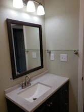 1400 E Canal Dr in Turlock, CA - Building Photo - Building Photo