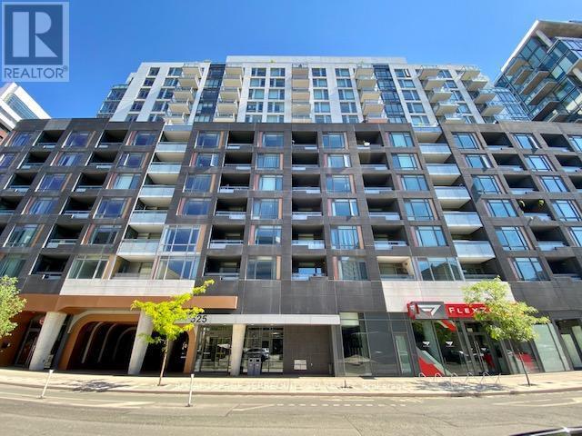 property at 525-1525 Adelaide St W