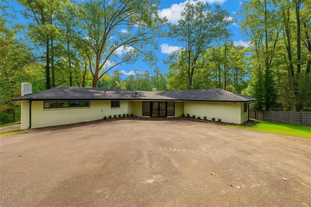 1568 Niskey Lake Trail SW in Atlanta, GA - Building Photo