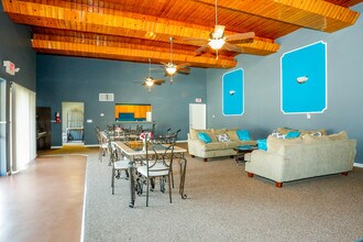 Commons at Kettering in Kettering, OH - Foto de edificio - Interior Photo