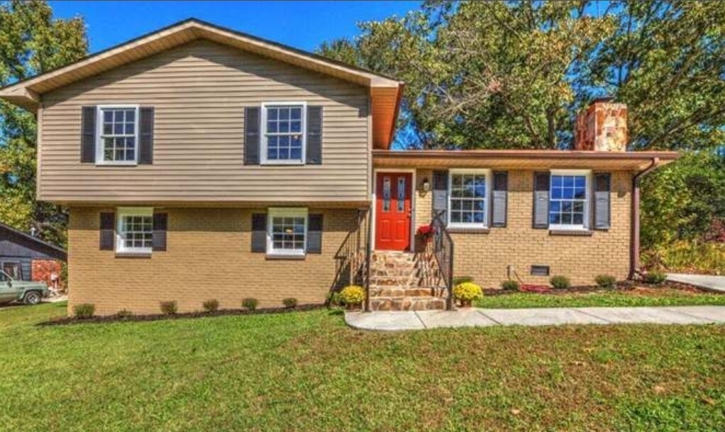 3114 Arlington Dr in Rex, GA - Building Photo