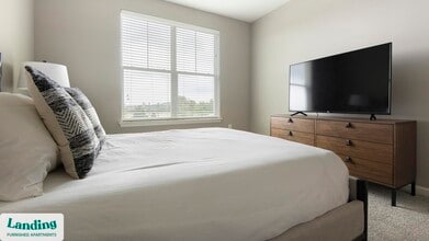 16346 Lydia Hill Dr, Unit 2311 in Chesterfield, MO - Foto de edificio - Building Photo