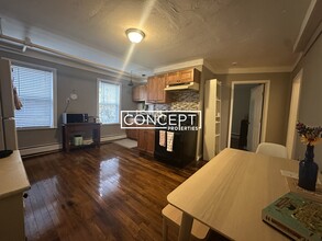 139 Hillside St, Unit B-DY in Boston, MA - Building Photo - Building Photo