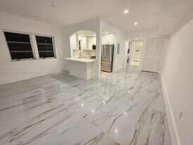 760 Euclid Ave, Unit 204 in Miami Beach, FL - Building Photo