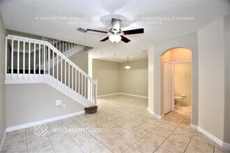 8624 NW 112th Pl in Doral, FL - Building Photo - Building Photo