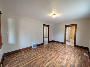 1513 Dean Ave in Des Moines, IA - Building Photo - Building Photo