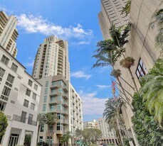 9066 SW 73rd Ct in Miami, FL - Building Photo