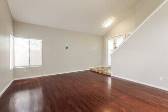 4453 W Oraibi Dr in Glendale, AZ - Building Photo - Building Photo