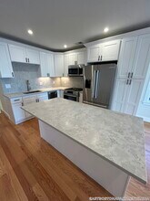 156 Bayswater St-Unit -1 in Boston, MA - Building Photo - Building Photo