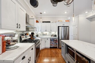 338 Meridian St in Boston, MA - Building Photo - Building Photo