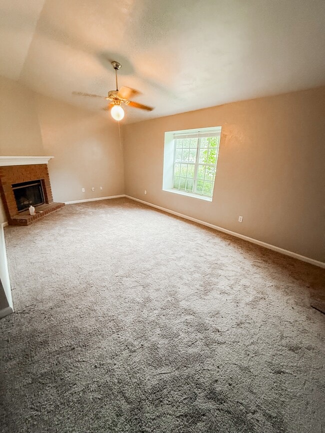 416 Richview Park Cir W in Tallahassee, FL - Foto de edificio - Building Photo