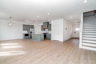 728 Caraway Ln in Nashville, TN - Building Photo - Building Photo