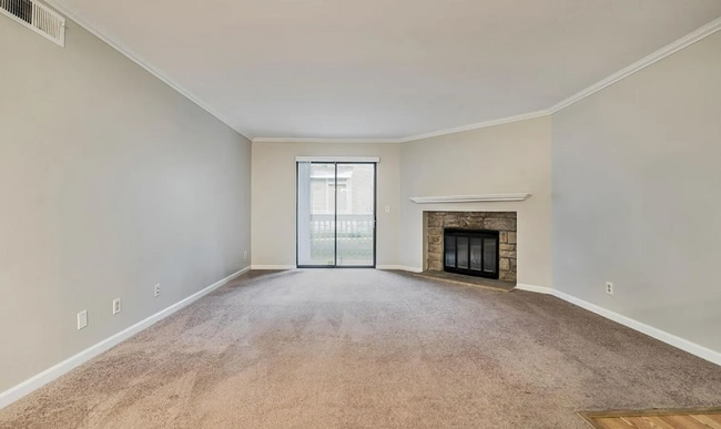 8225 E Fairmount Dr in Denver, CO - Building Photo - Building Photo