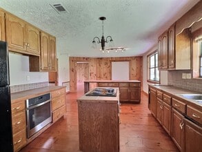 109 Co Rd 64 in Deatsville, AL - Building Photo - Building Photo