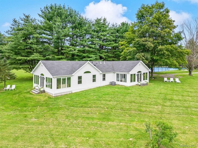 238 Pumpkin Ln in Clinton Corners, NY - Building Photo - Building Photo